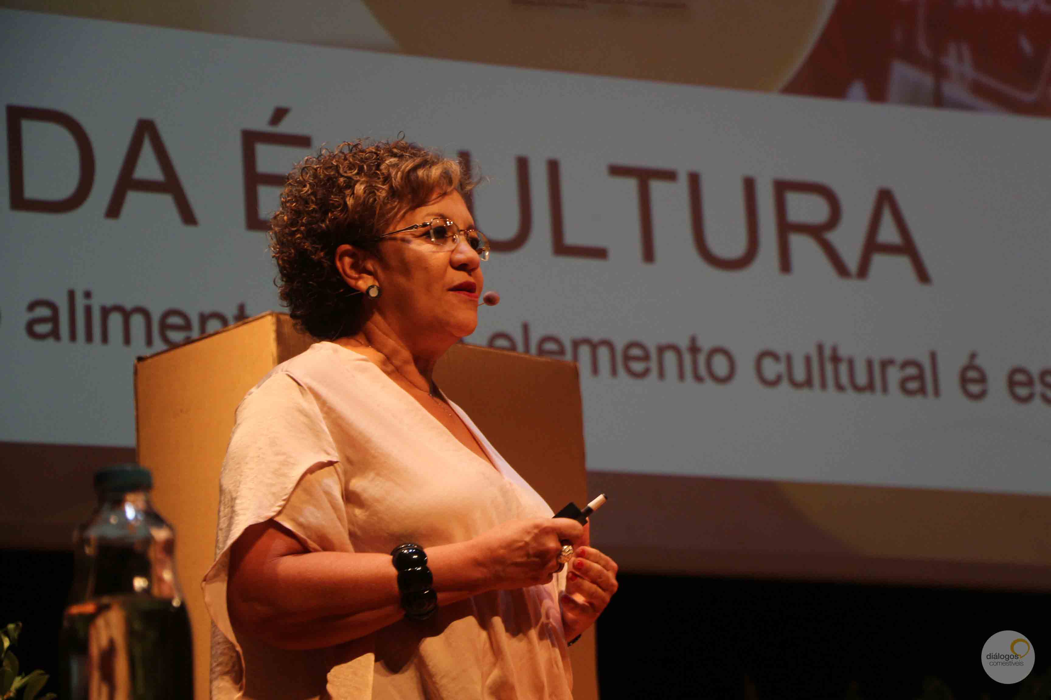 Rose Mendes, pedagoga: 